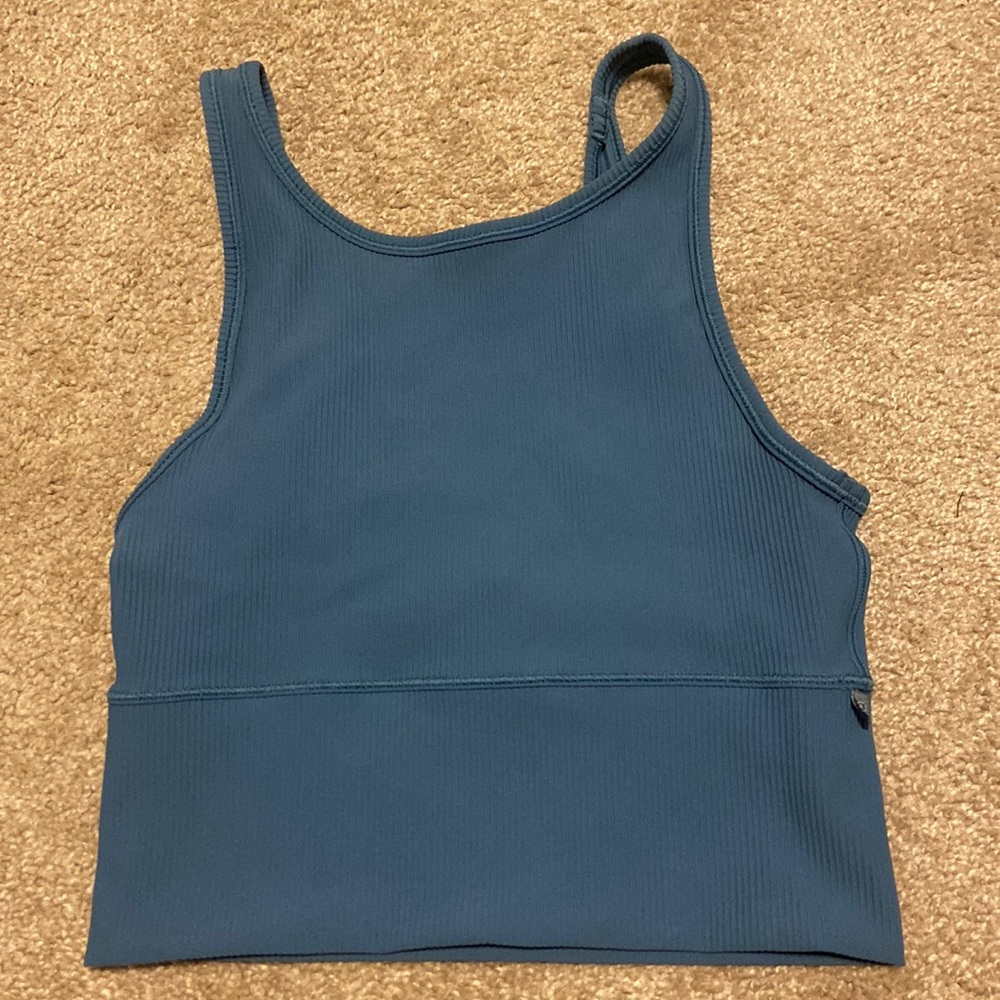 Lululemon cropped tank top